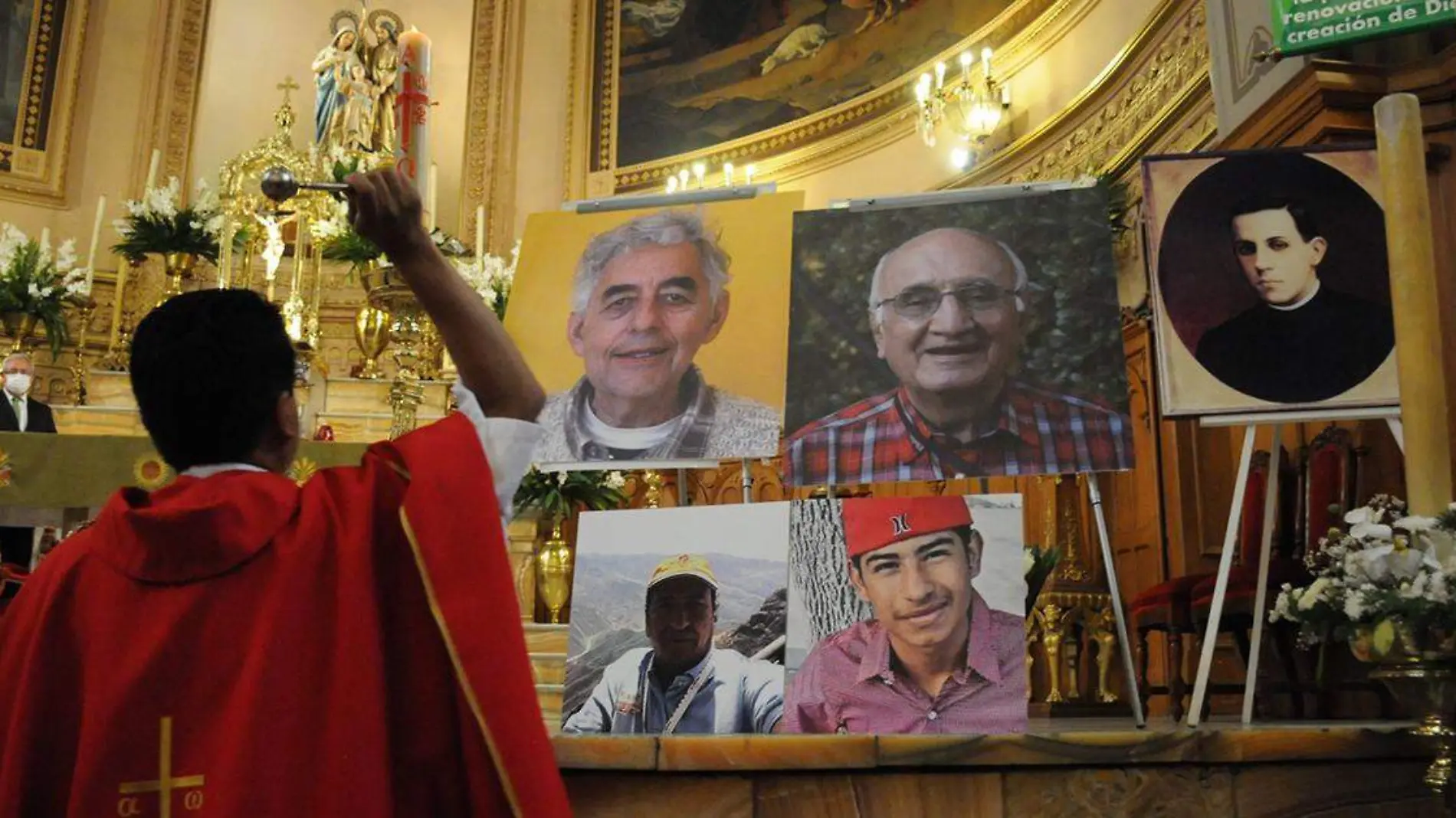 Será el próximo 20 de junio cuando se cumpla un año del asesinato de dos sacerdotes jesuitas y un laico al interior de un templo en Cerocahui